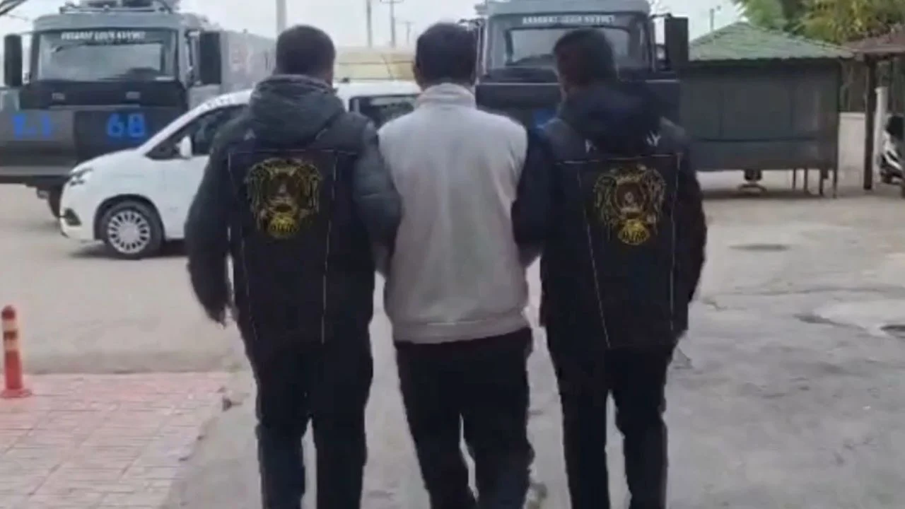 Aksaray’da otomobil ve traktör çaldığı öne sürülen şüpheli tutuklandı