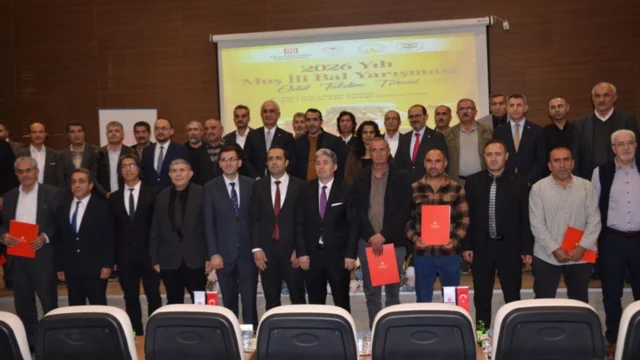 Dereceye giren üreticilere ödül verildi