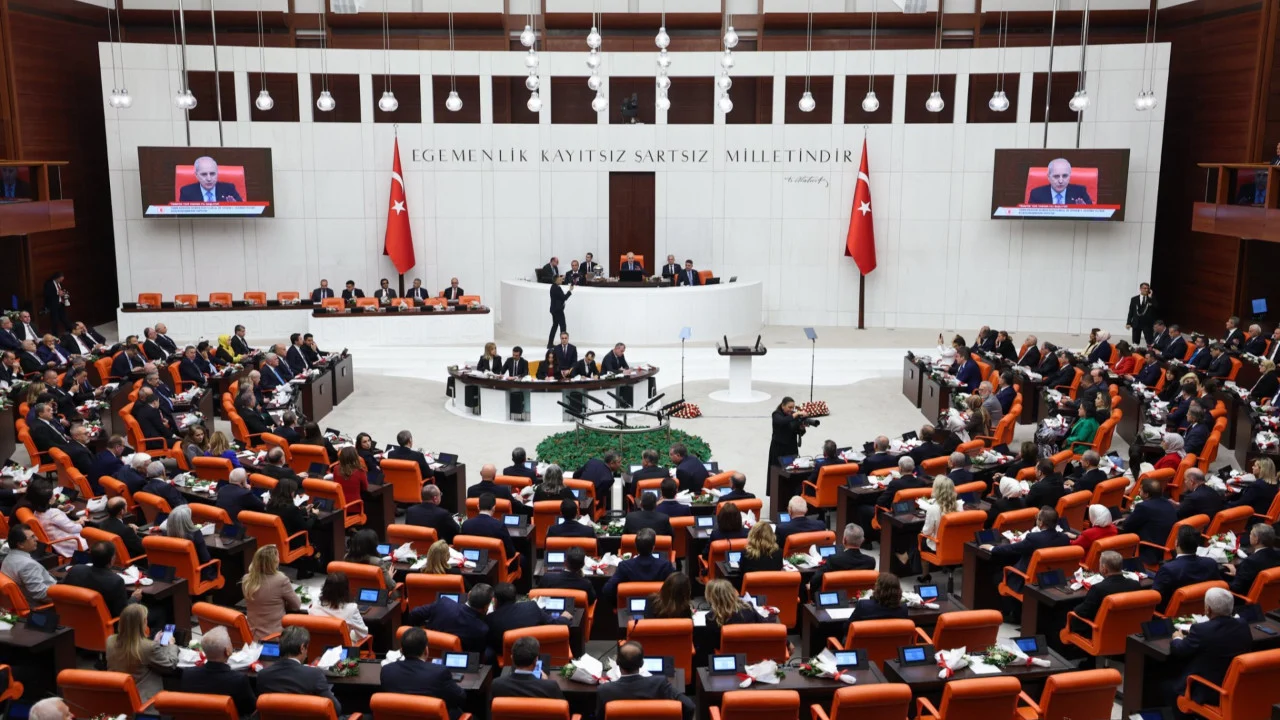 Teklifinin ilk beş maddesi kabul edildi