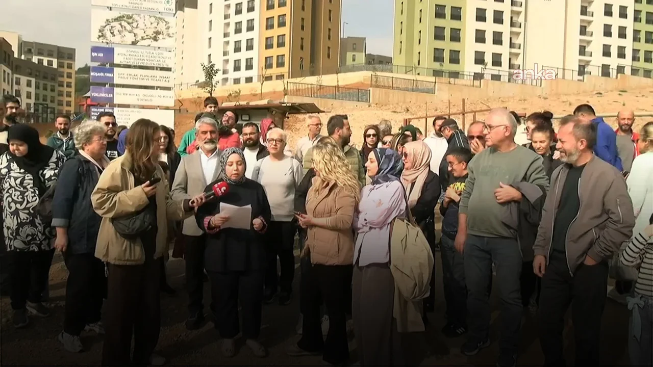 Hak sahipleri evlerinin önünde eylem yaptı