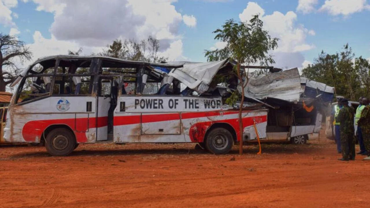 Kenya’da otobüs ile kamyon çarpıştı: 22 ölü