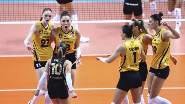VakıfBank, Galatasaray Daikin’i 3-0 mağlup etti: Ligde 5’te 5 yaptı